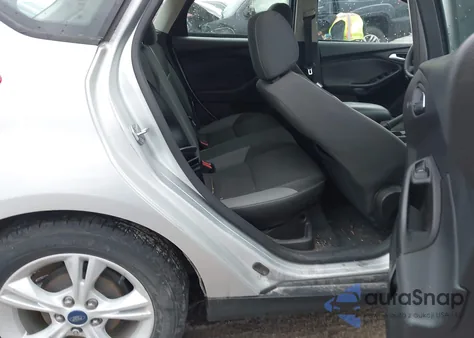 2014 Ford Focus Se из США, поврежденный, VIN 1FADP3K21EL402408